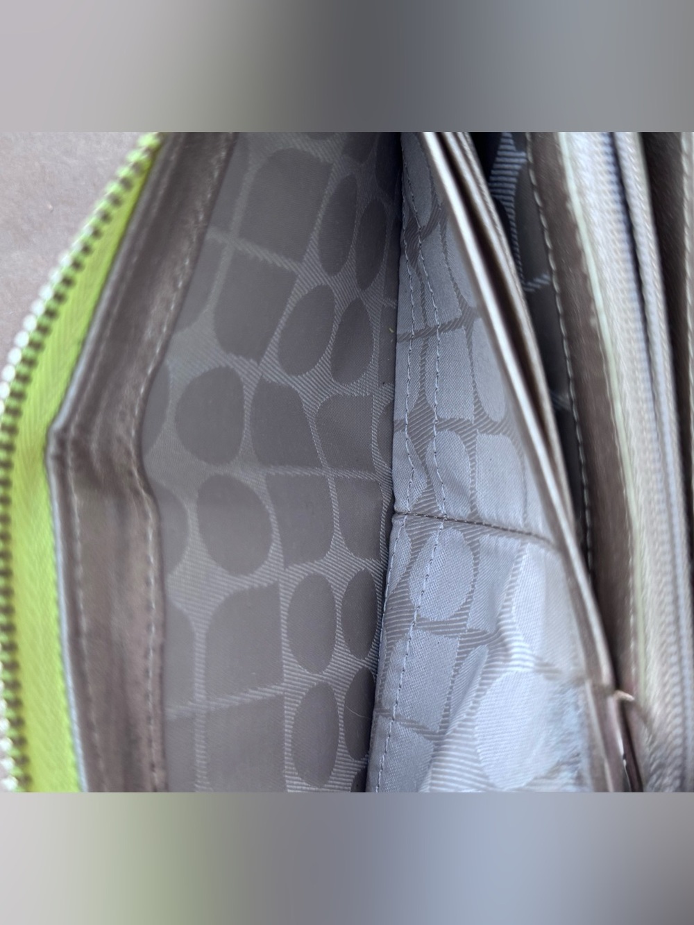 Kate Spade Chartreuse Wallet - Picture 8 of 8